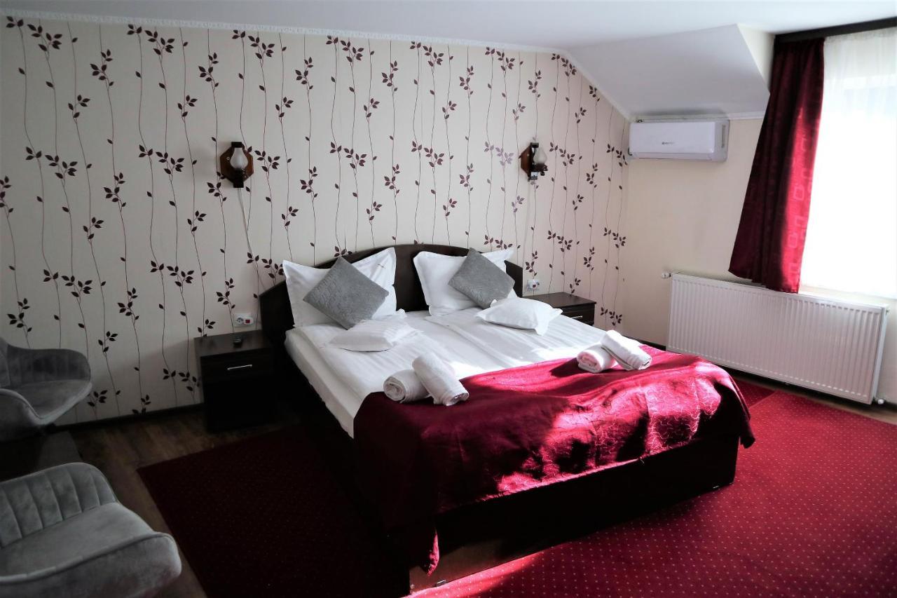 Pensiunea Magnolia Sibiu Exterior photo