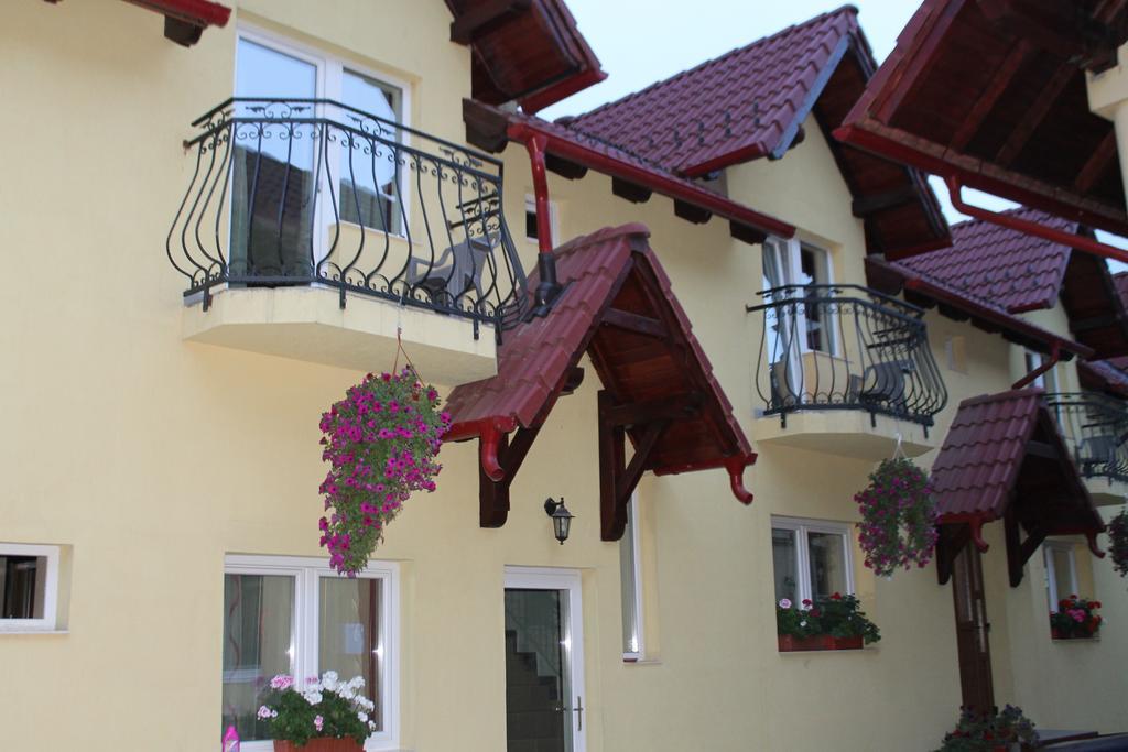 Pensiunea Magnolia Sibiu Exterior photo